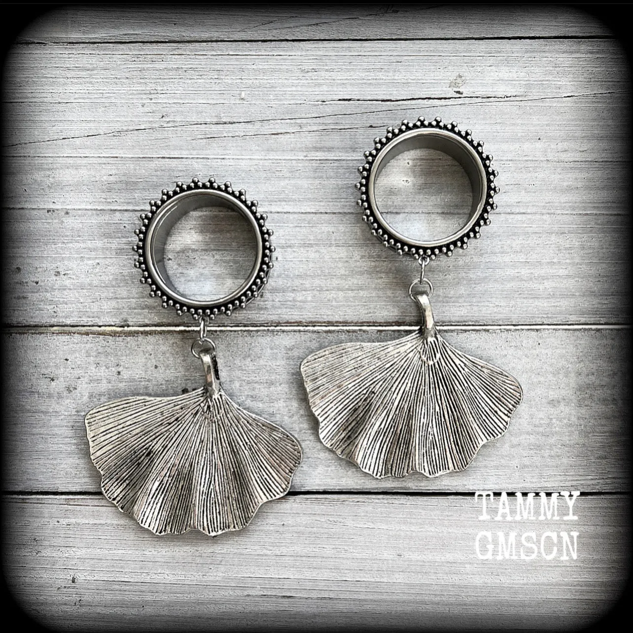 Lotus leaf tunnel earrings-Boho tunnels