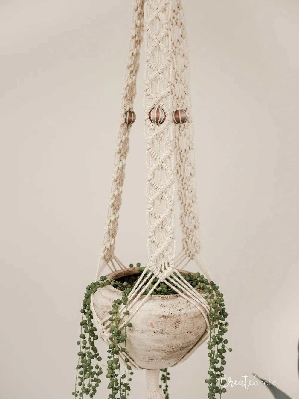 Macramé plant hanger, "Meadow"