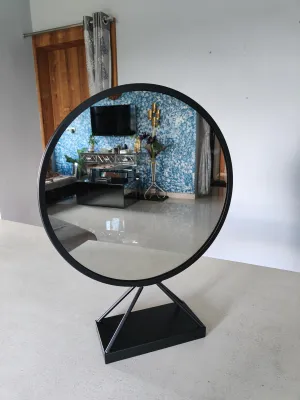 Quality Glass Modern Elegance Round Wall-Mounted Mirror Metal Framed Wall Mirror Bathroom Mirror Living Room Mirror Home Decor Mirror 18 x 18 Inches Black MF 77