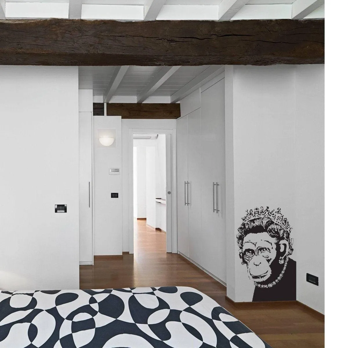 Queen Monkey Vinyl Wall Art Decal - Humorous, Playful & Creative Wall Sticker